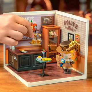 Leisurely Cheers Bar DIY Plastic Miniature House